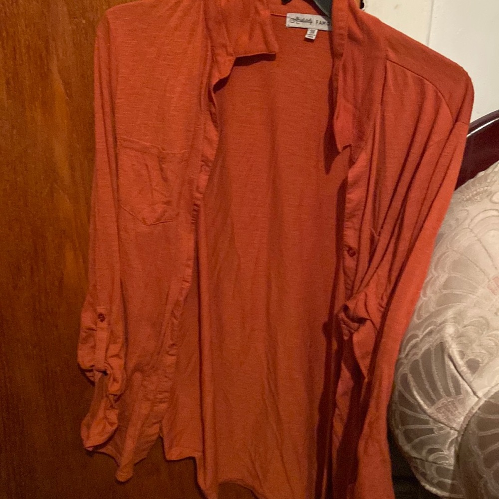 Absolutely Famous 3X top